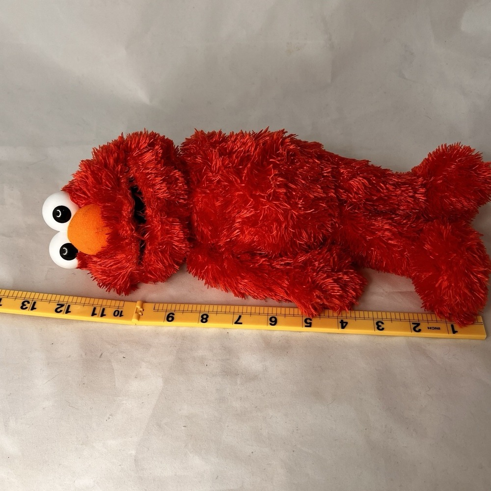 Sesame Street Elmo Plush Lot 2 GUND Red Muppet Dolls 13" Soft Toy 2014 EUC - Picture 5 of 6